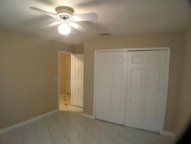 Foto del edificio - 720 SE 46th Terrace