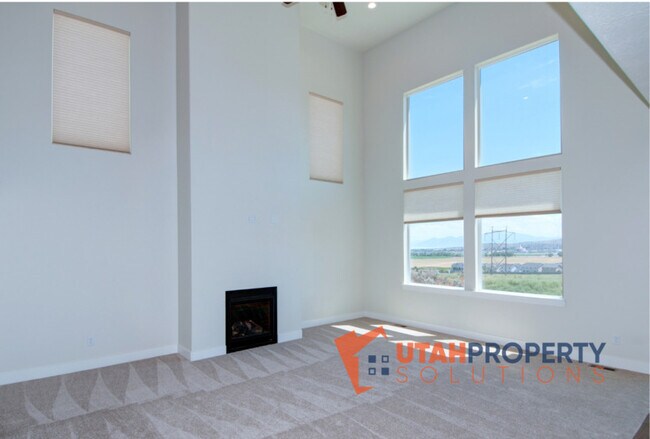 Foto del edificio - 1353 W Quailhill Rd