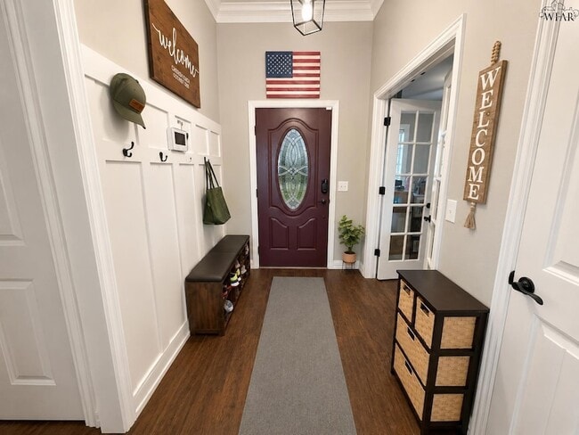 Building Photo - 6206 Talon Trail