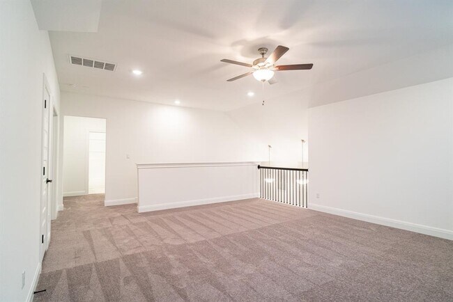 Building Photo - 3501 Jaulan St