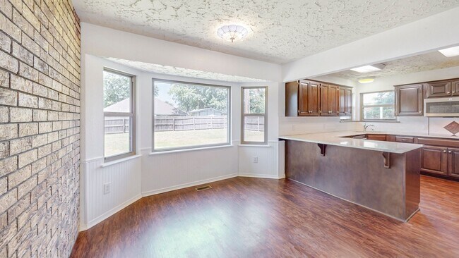 Foto del edificio - Beautiful Home Coming Soon in the Heart of Broken Arrow!