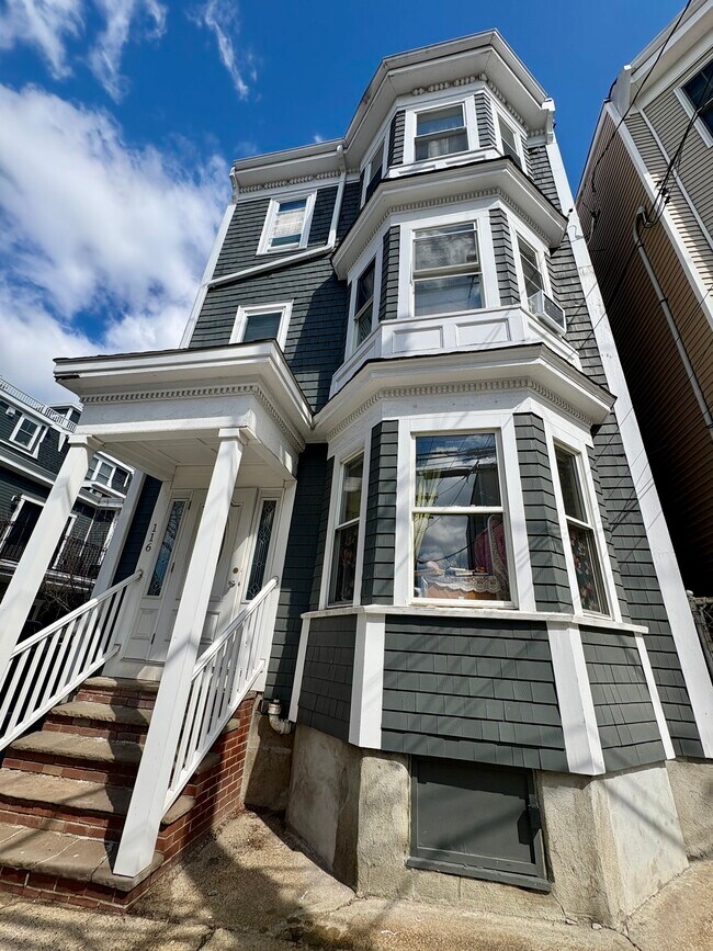 Foto del edificio - 116 Webster St