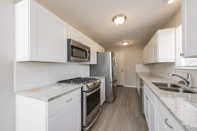 Building Photo - 2822 S Argonne St