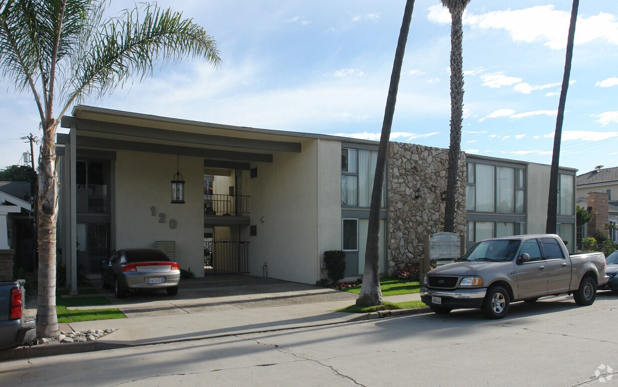 Foto del edificio - 120 6th St
