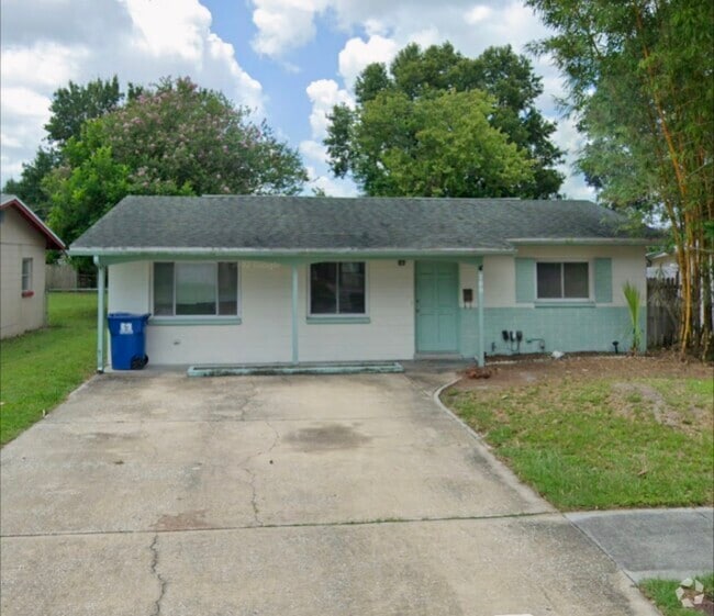 Building Photo - 760 86th Ave N