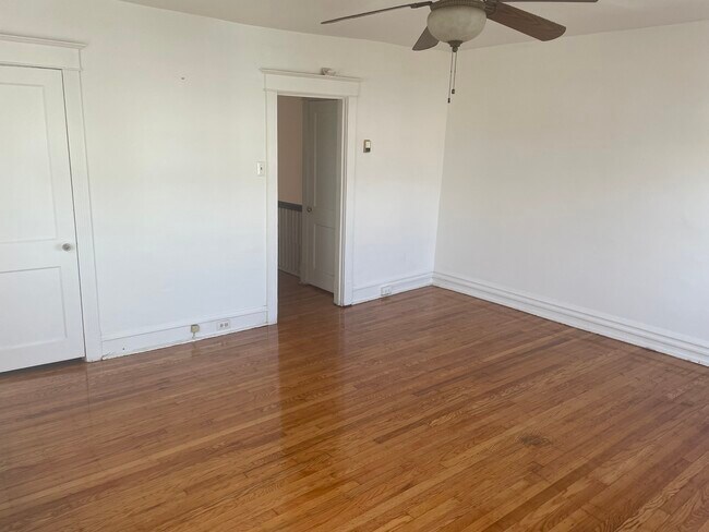 Living Room - 6 Oakley Rd