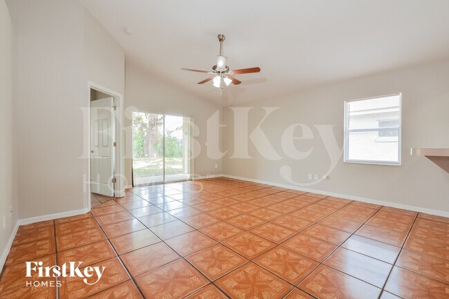 Foto del edificio - 4125 Raleigh St