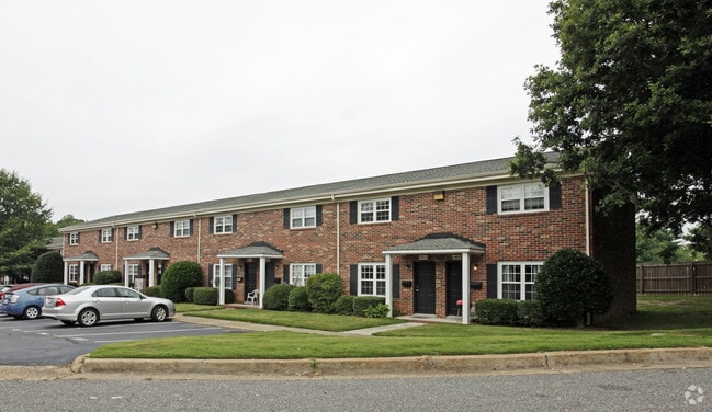 Building Photo - Spring Road Apartments