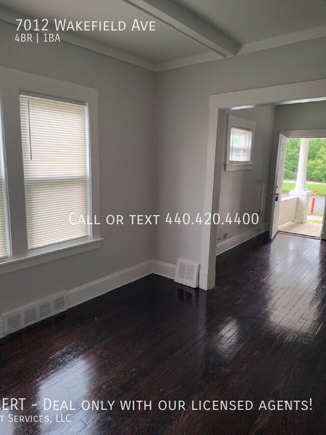 Foto del edificio - 7012 Wakefield Ave