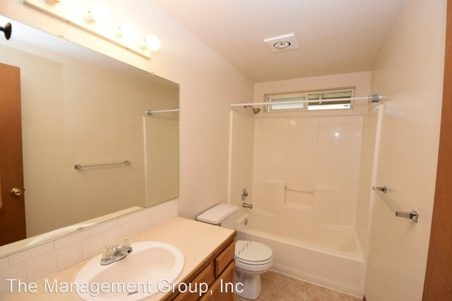 Building Photo - 2 br, 1 bath House - 3312 Addy Street