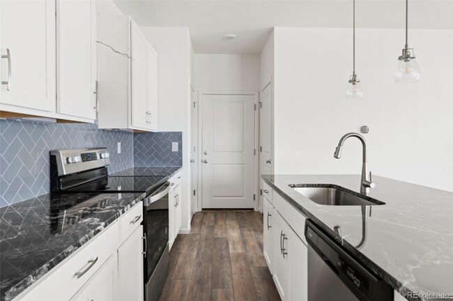 Foto del edificio - 6205 N Liverpool St