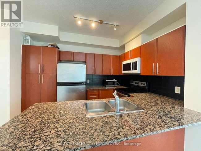 Building Photo - 3515 Kariya Dr