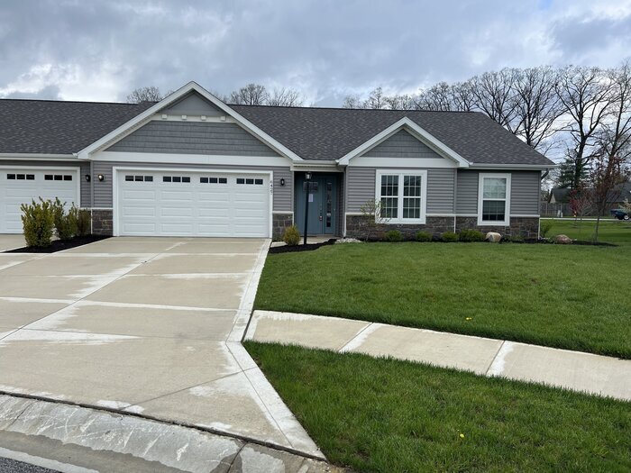 Newer 3 bed 2 bath Lancia Built Attached ... - Newer 3 bed 2 bath  Lancia Built Attached ...