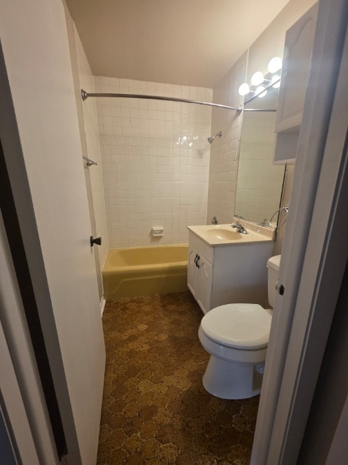 Bathroom - 18019 Dixie Hwy