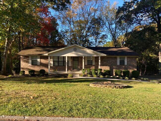 Foto del edificio - 304 Gardner Rd