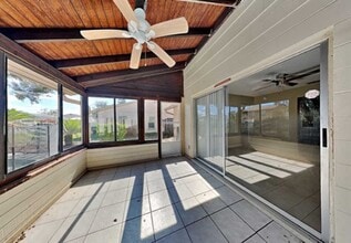 Building Photo - 1624 Palm Leaf Dr