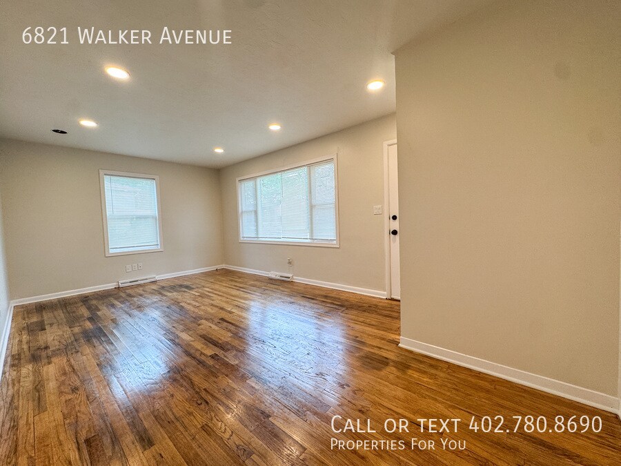 Foto principal - 6821 Walker Ave