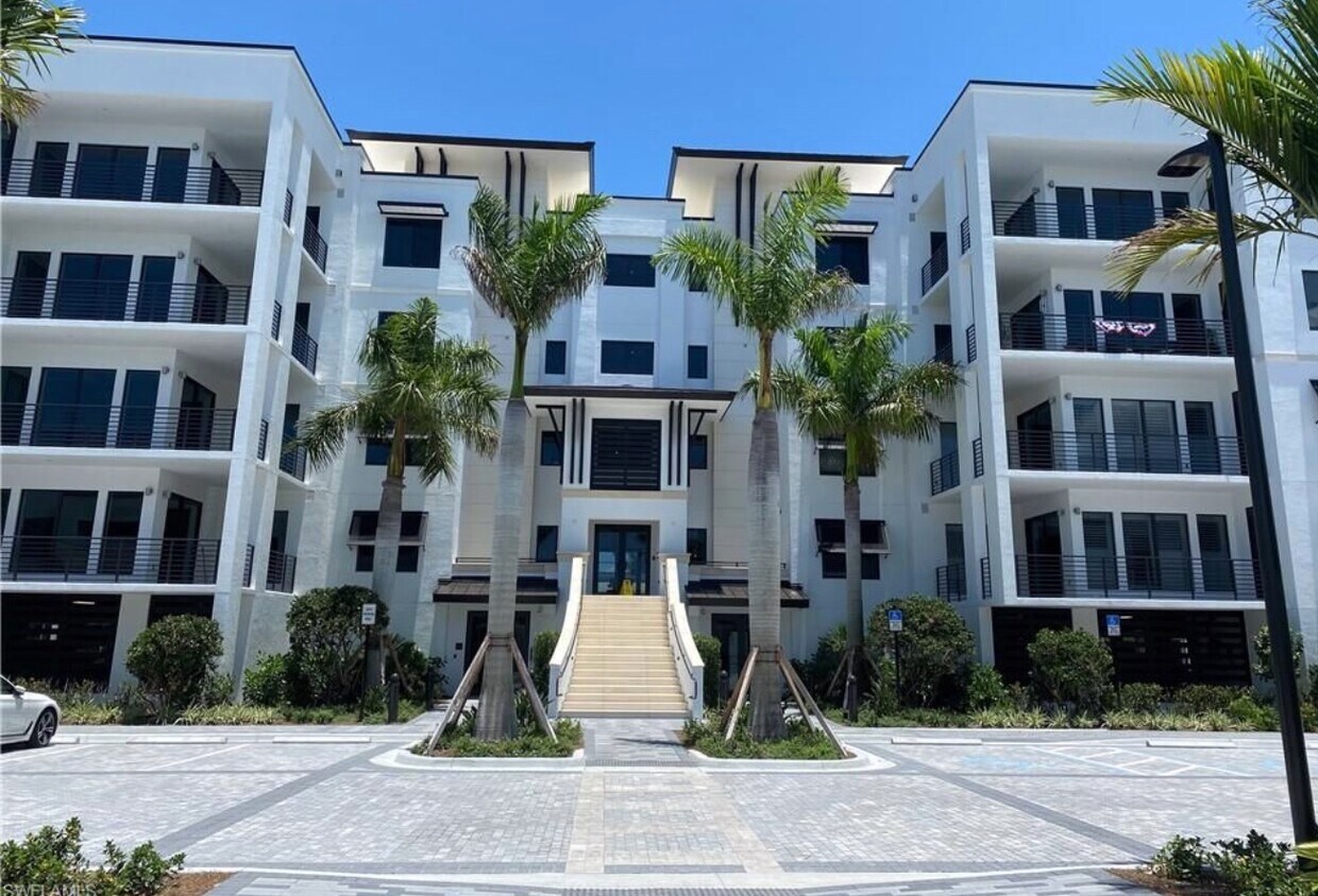 1111 Central Ave Unit 217, Naples, FL 34102 Condo for Rent in Naples