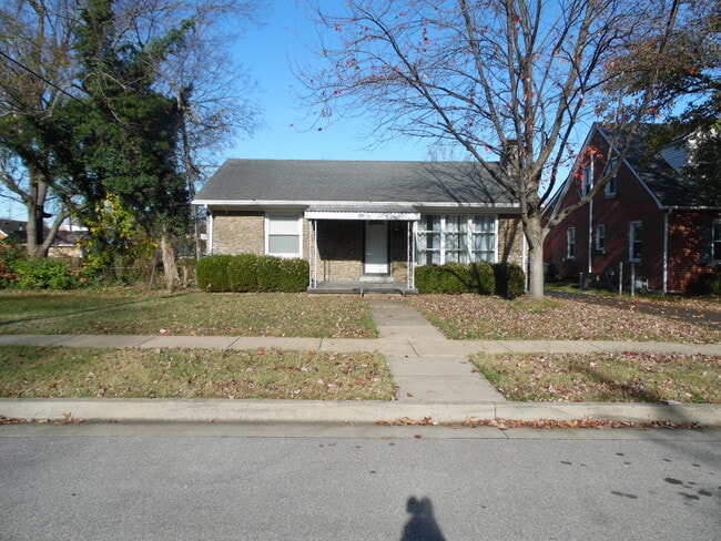 Photo - 801 Marcellus Dr House
