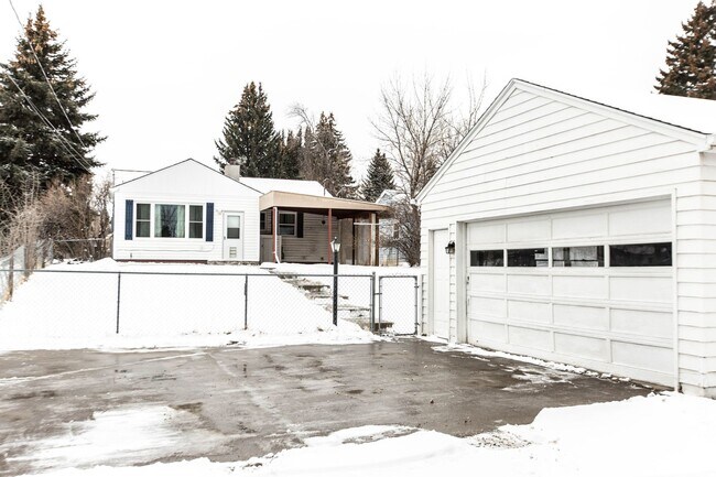 Foto del edificio - Beautiful 3-Bedroom House