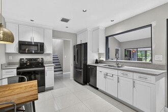 Building Photo - 11894 Donlin Dr