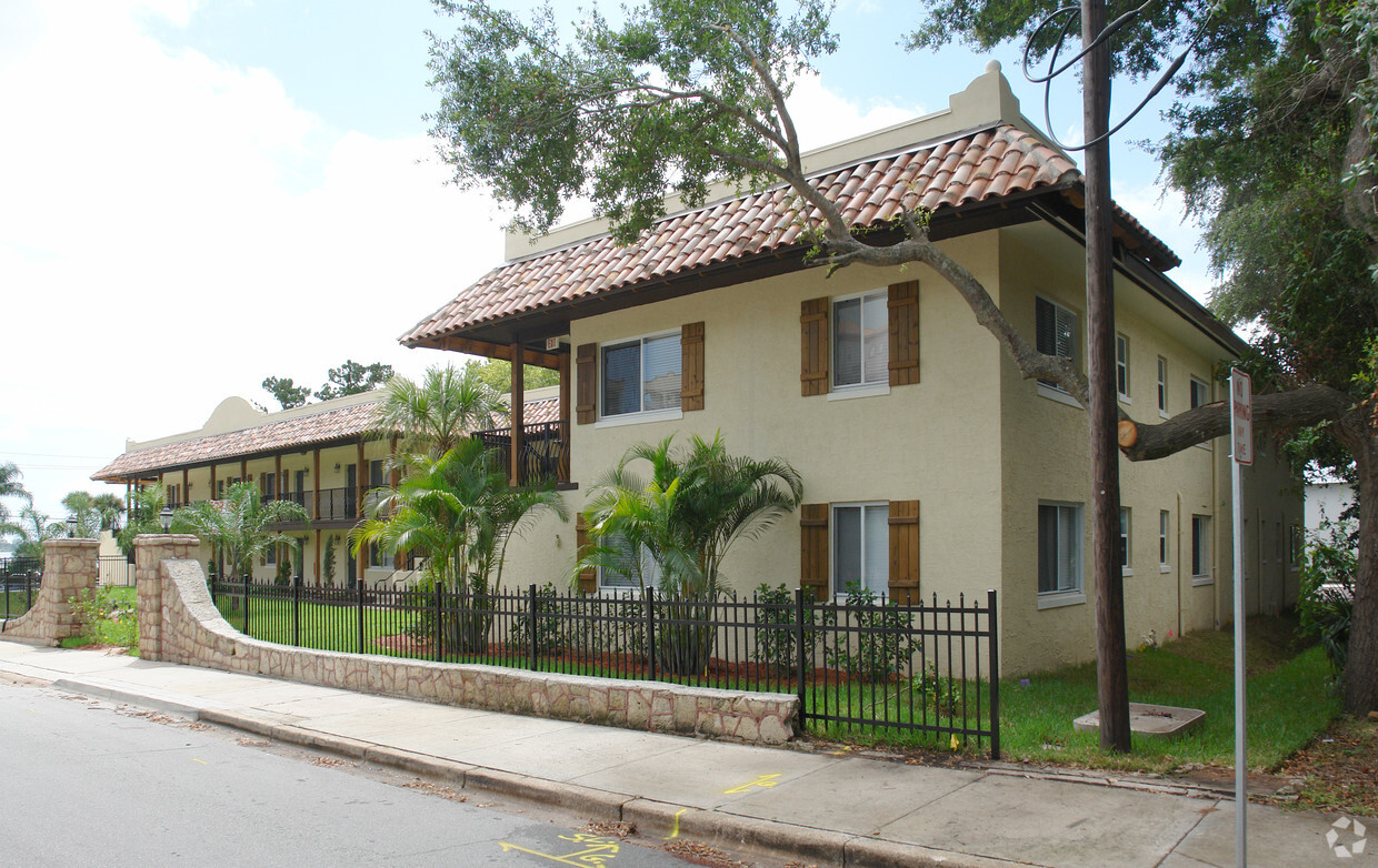 Cocoa Village - Cocoa Village Apartments