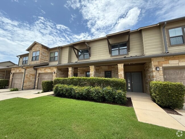 Building Photo - 3144 Gorge Way