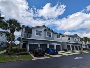 Building Photo - 3075 Grandiflora Dr