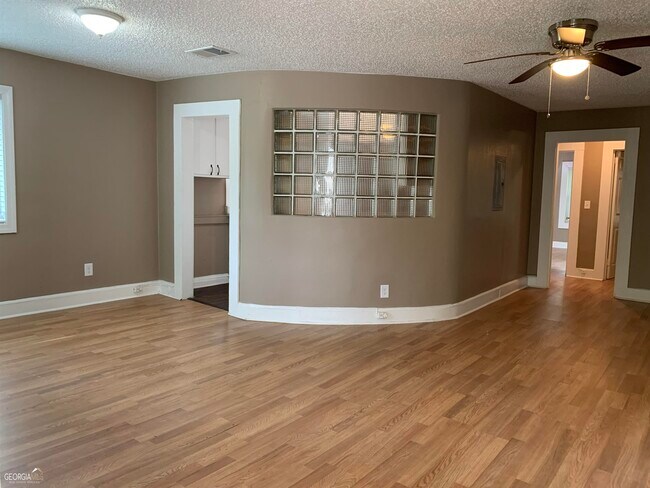 Foto del edificio - 428 Northside Dr