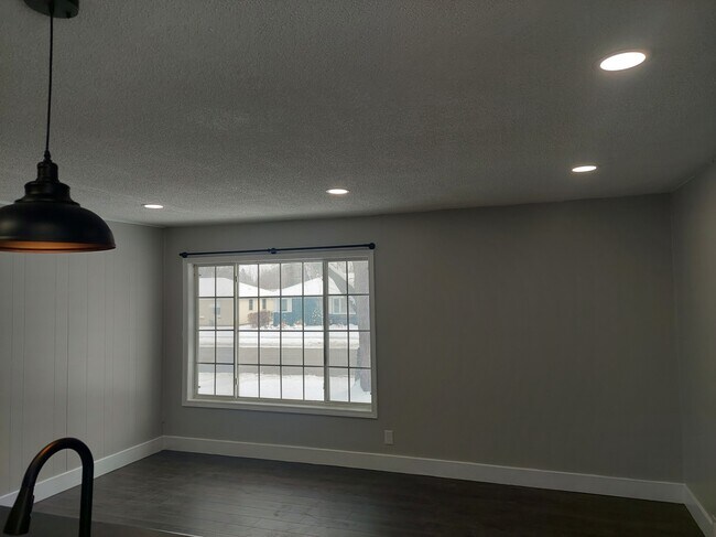 Living Room - 718 Truman Ave