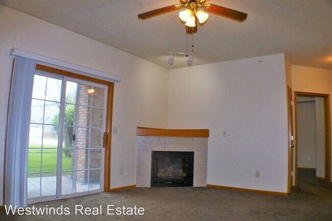 Foto del edificio - 2875 Triple Crown Ln