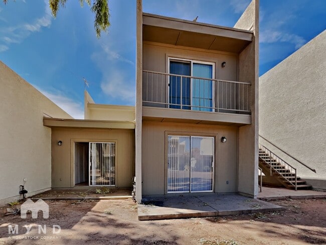 Building Photo - 2828 E Tierra Buena Ln