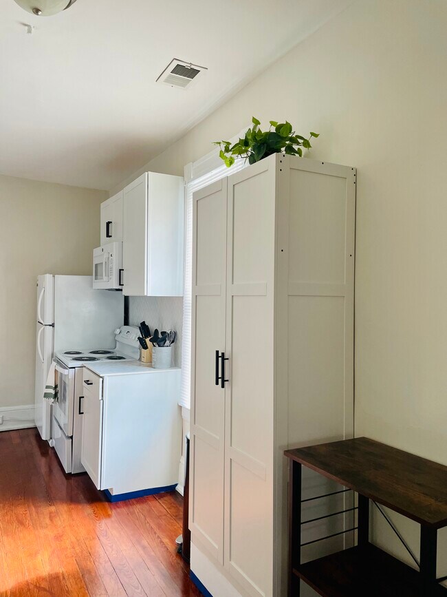 Foto del edificio - 314 Mountain Ave SW