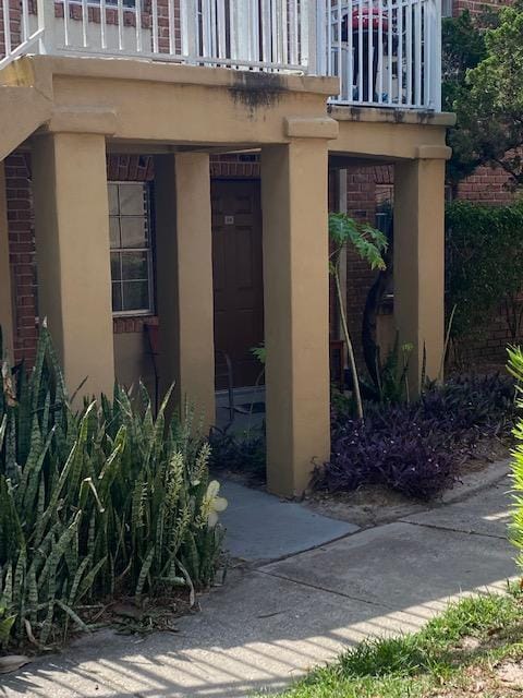Primary Photo - 452 Banyon Tree Cir