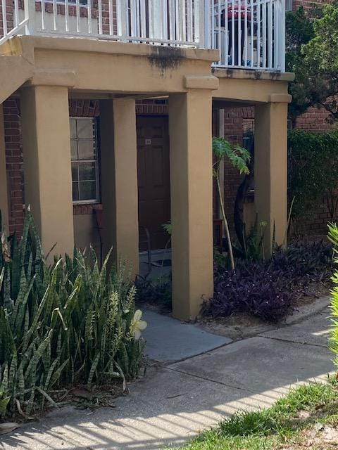 Building Photo - 452 Banyon Tree Cir