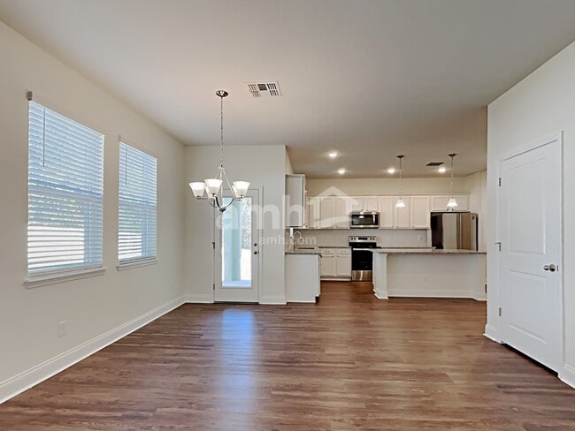 Building Photo - 1344 Mount Logan Dr