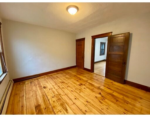 Building Photo - 72 Everard St