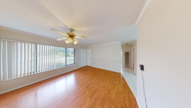 Building Photo - 2251 Avenue H E