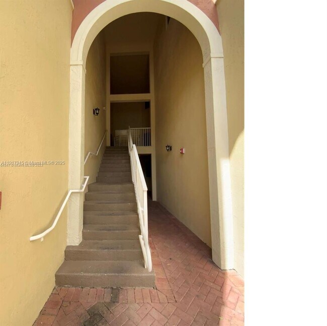 Building Photo - 10805 NW 89th Terrace