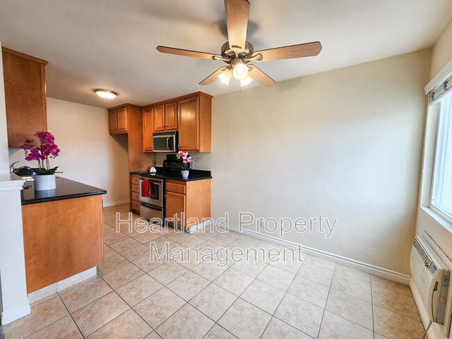 Building Photo - 9939 Erma Rd