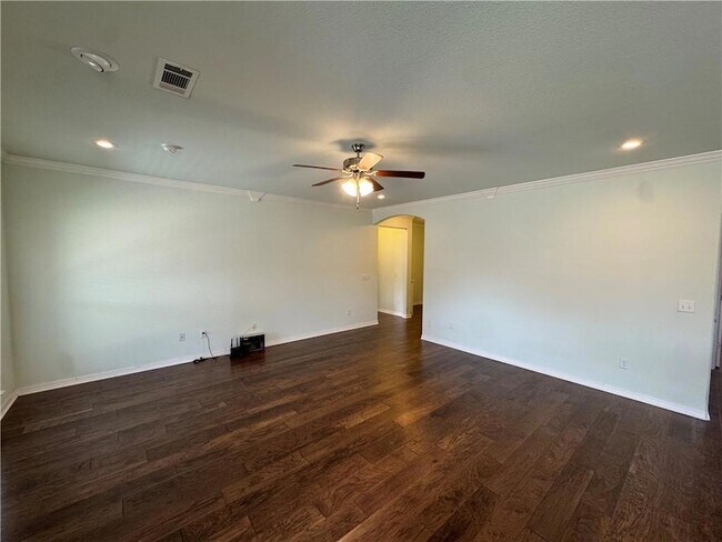 Foto del edificio - 4849 W Oldham Dr