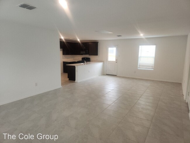 Building Photo - 3 br, 2 bath House - 2640 Kingsman Dr