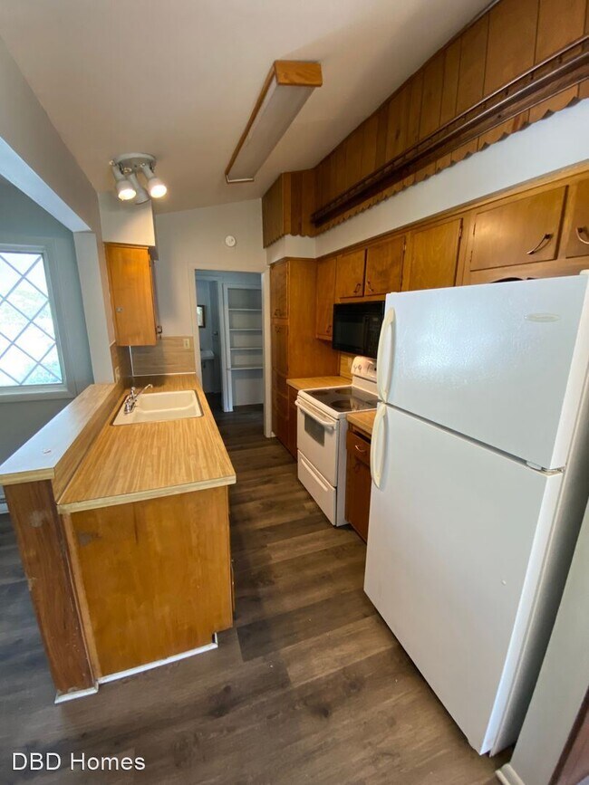 Building Photo - 3 br, 2 bath House - 3630 Dover Drive