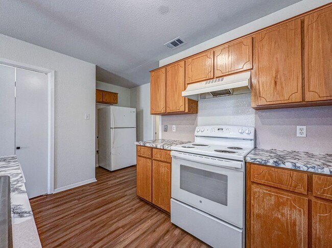 Building Photo - 1103 Shanarae Cir