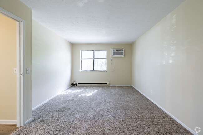 2BR, 1BA - 850SF - Primary Bedroom - Green Valley Apartments