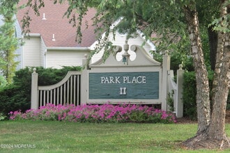 Building Photo - 104 Des Moines Ct