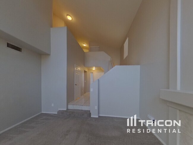 Building Photo - 2161 E Nighthawk Way Phoenix AZ