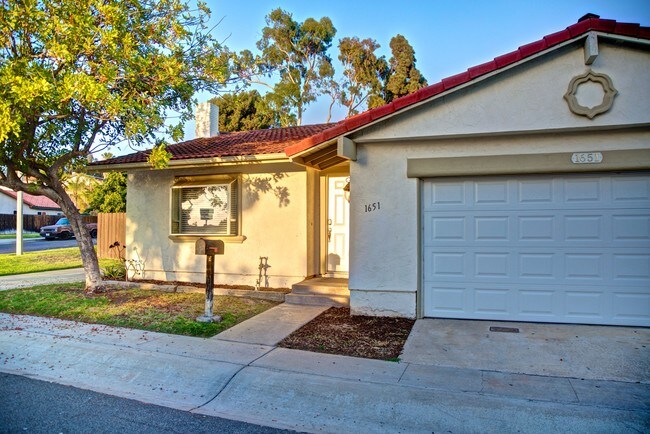 Building Photo - 1651 Point Loma Ct
