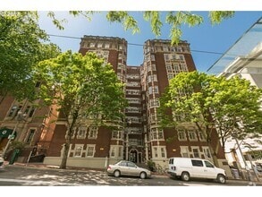Building Photo - 1209 SW 6th Ave