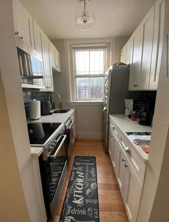 Primary Photo - 35 Grove St